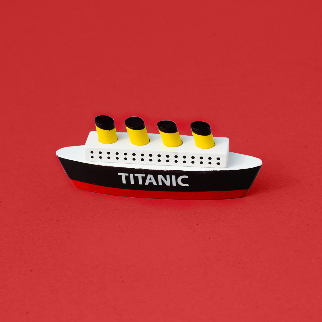 Mini Titanic Model