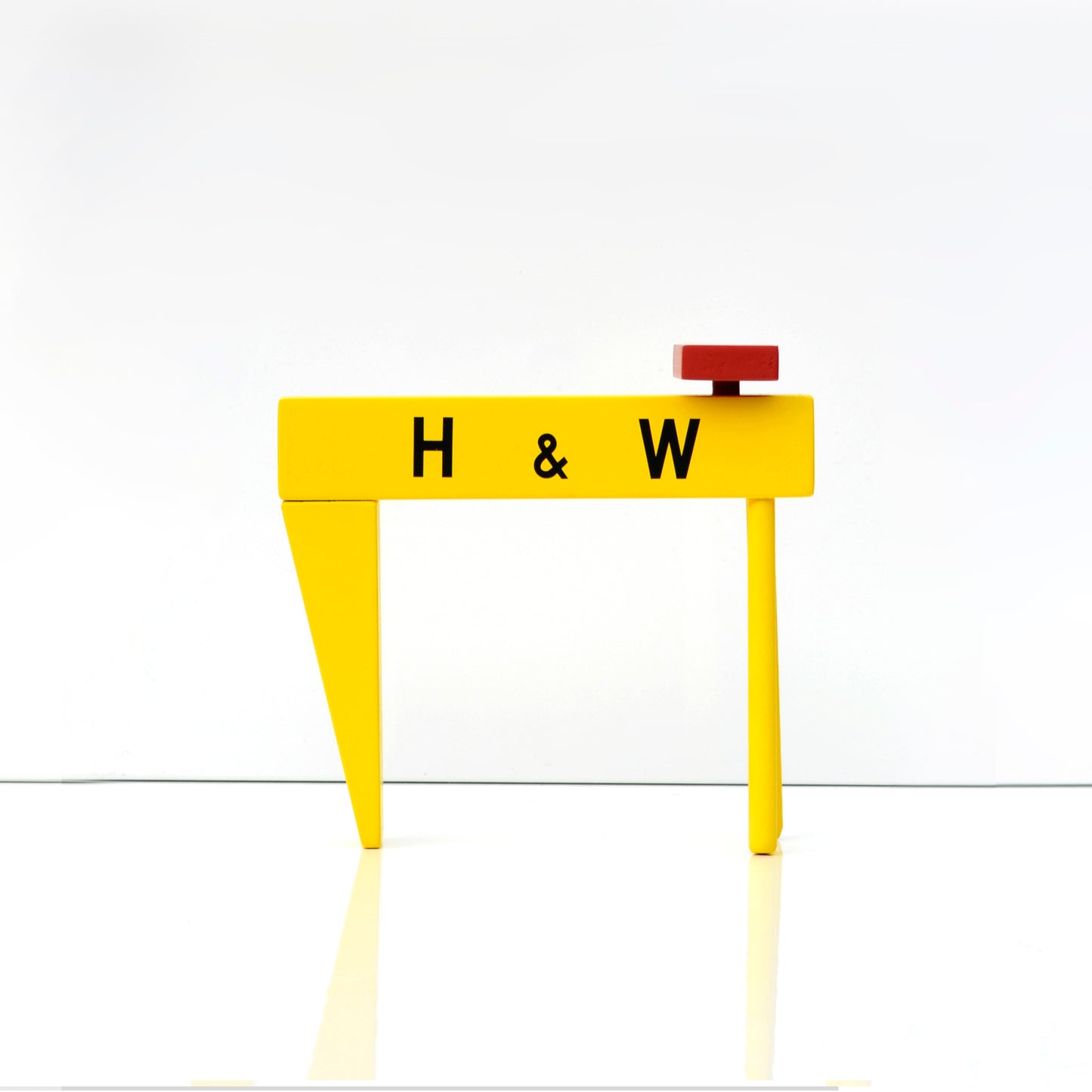 Harland and Wolff H&W Crane (Small)